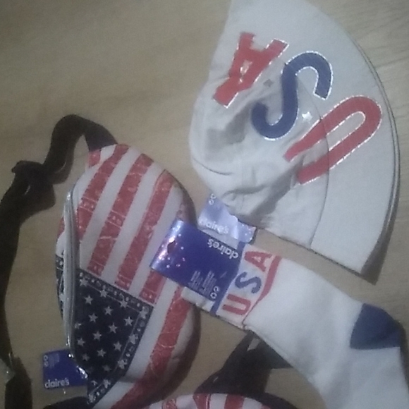 4th of July...Backpack & Fanny pack & Socks and Hat Set - Picture 4 of 4